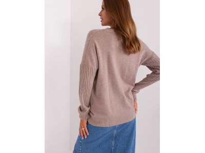 Дамски пуловер класически модел 185725 AT